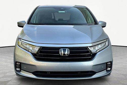 Lunar Silver Metallic 2023 Honda Odyssey Touring