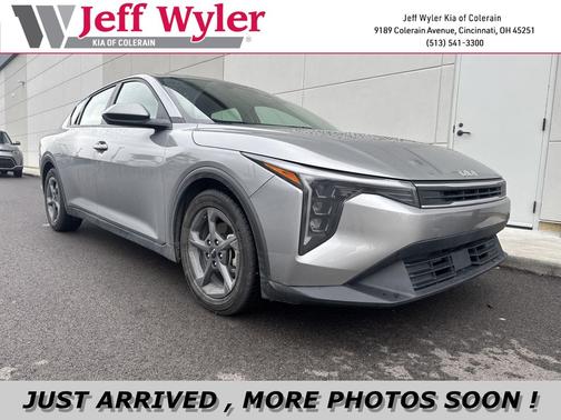 Steel Gray 2025 Kia K4 LXS