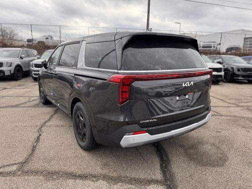 2026 Kia Carnival LXS