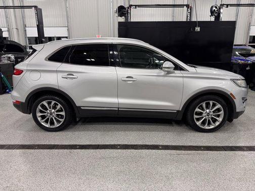 2015 Lincoln MKC Base