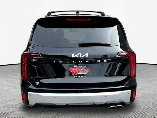 Ebony Black 2024 Kia Telluride S