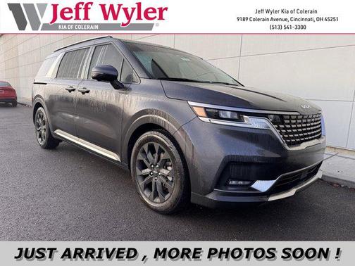 2023 Kia Carnival SX