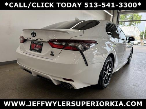 2023 Toyota Camry SE