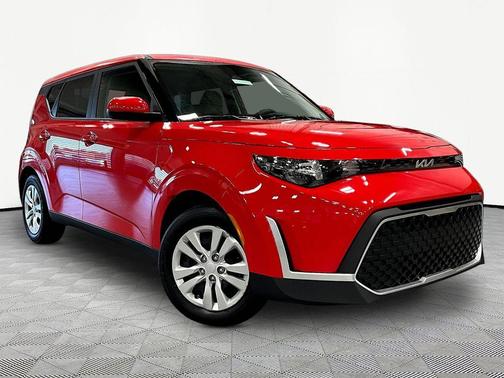 Inferno Red 2025 Kia Soul LX