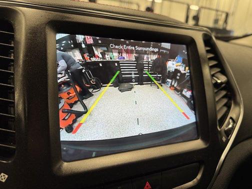 2020 Jeep Cherokee Trailhawk