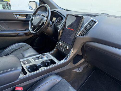 2022 Ford Edge ST