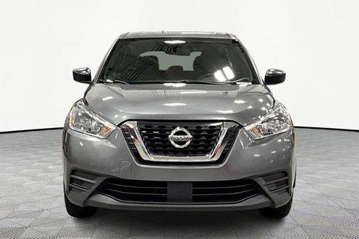 Gun Metallic 2020 Nissan Kicks S