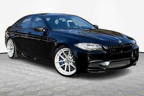 Black Sapphire Metallic 2014 BMW M5 Base