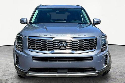 Everlasting Silver 2021 Kia Telluride S