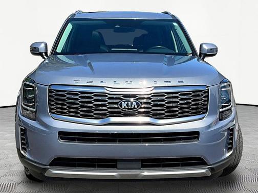Everlasting Silver 2021 Kia Telluride S