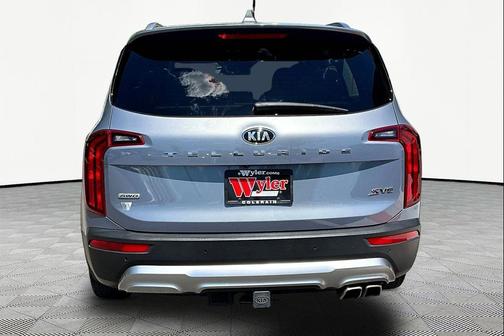Everlasting Silver 2021 Kia Telluride S