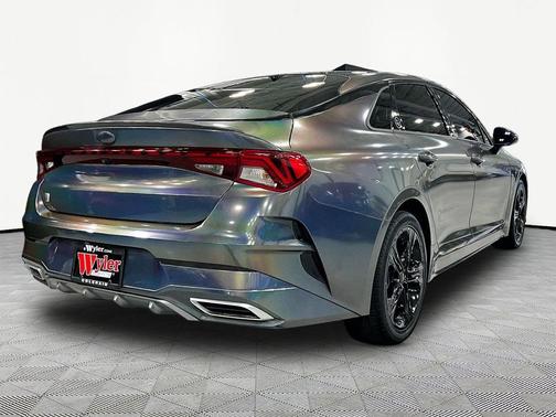 Ebony Black 2021 Kia K5 GT-Line