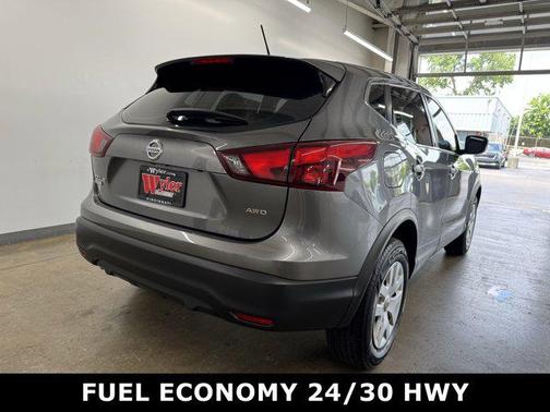 2019 Nissan Rogue Sport S
