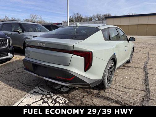 2026 Kia K4 EX