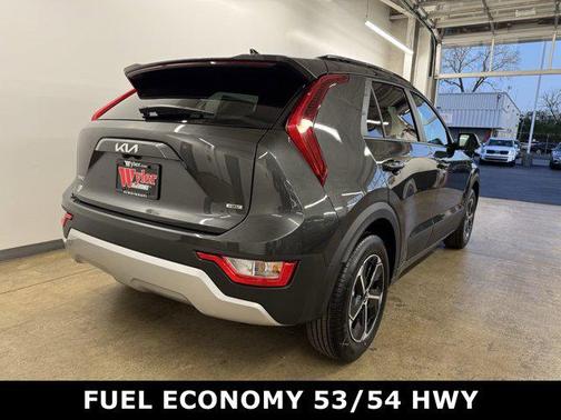 2025 Kia Niro LX