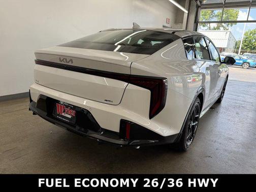 2025 Kia K4 GT-Line Turbo