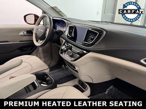 2017 Chrysler Pacifica Hybrid Platinum