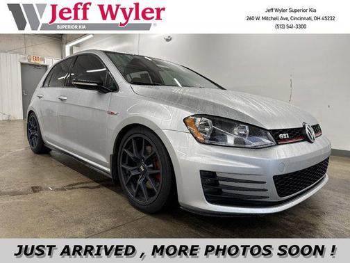 2016 Volkswagen Golf GTI 2.0T SE 4-Door