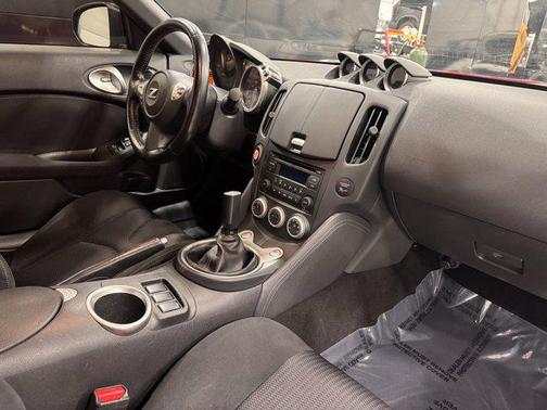 2017 Nissan 370Z Sport