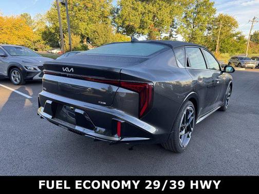 2025 Kia K4 GT-Line