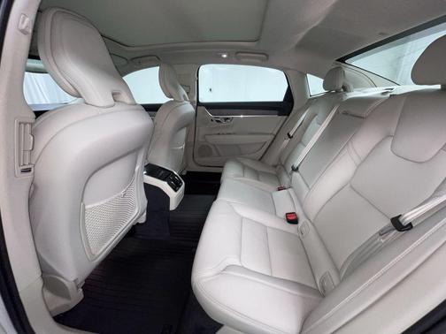 2024 Volvo S90 B6 Ultimate