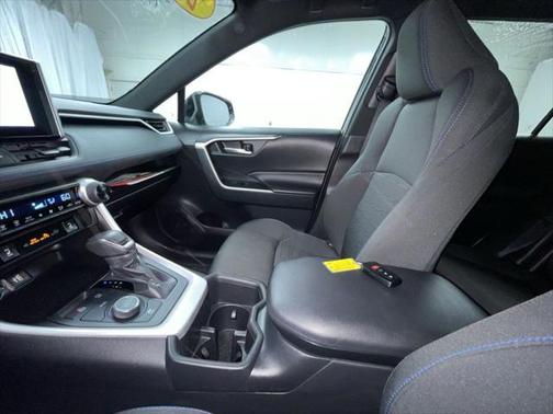 2023 Toyota RAV4 Hybrid SE