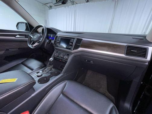 2022 Volkswagen Atlas 2.0T SE