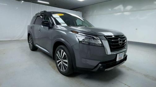 2022 Nissan Pathfinder Platinum 4WD
