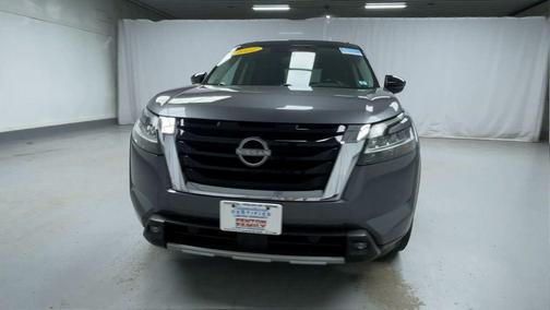 2022 Nissan Pathfinder Platinum 4WD
