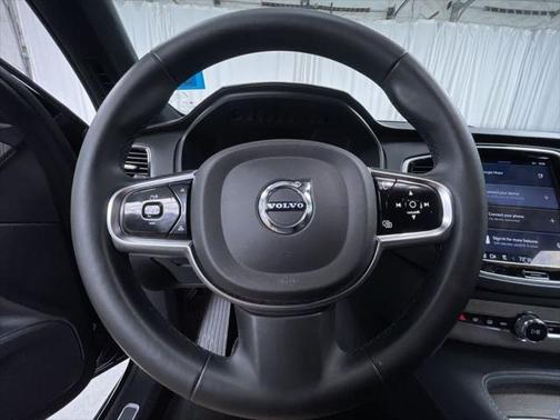 2024 Volvo XC90 Recharge Plug-In Hybrid T8 Ultimate Bright Theme 7-Seater