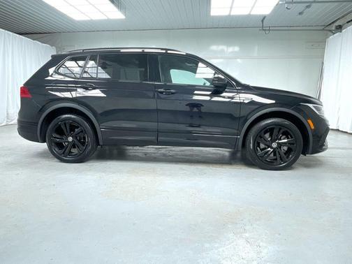 2024 Volkswagen Tiguan 2.0T SE R-Line Black 4MOTION