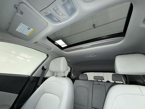 2023 Hyundai KONA Limited