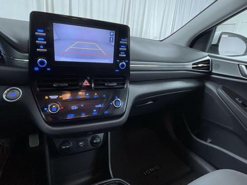 2021 Hyundai IONIQ EV SE