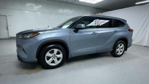 2020 Toyota Highlander LE