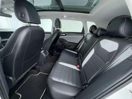 2023 Volkswagen Taos 1.5T SEL