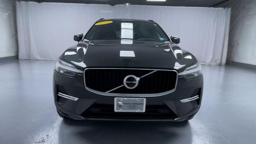 2022 Volvo XC60 B5 Momentum
