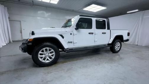 2023 Jeep Gladiator Sport S