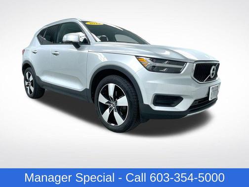 2019 Volvo XC40 T5 Momentum