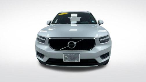 2019 Volvo XC40 T5 Momentum