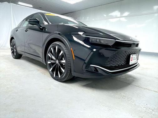 2024 Toyota Crown Platinum