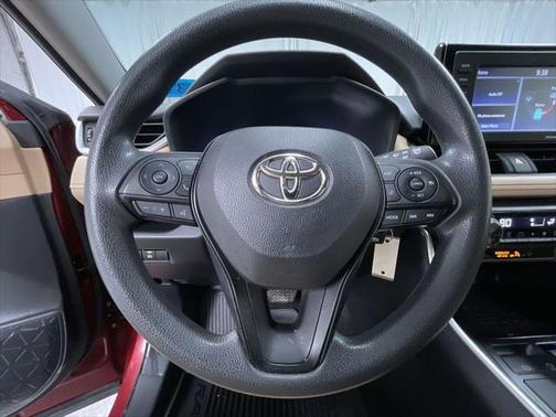 2022 Toyota RAV4 Hybrid LE