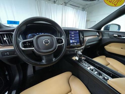 2020 Volvo XC60 T5 Inscription