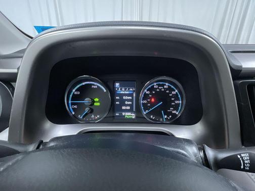 2017 Toyota RAV4 Hybrid XLE