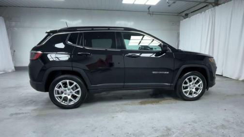 2023 Jeep Compass Latitude Lux