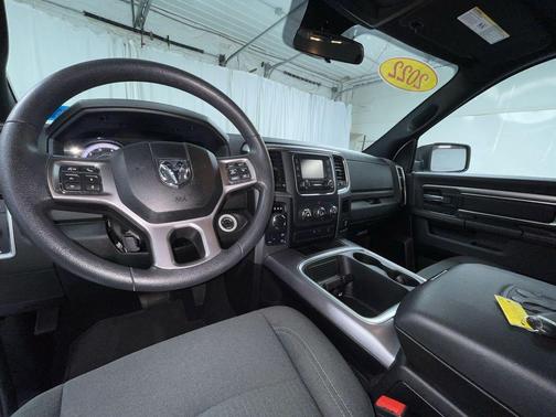 2022 RAM 1500 Classic Warlock Quad Cab 4x4 6'4' Box