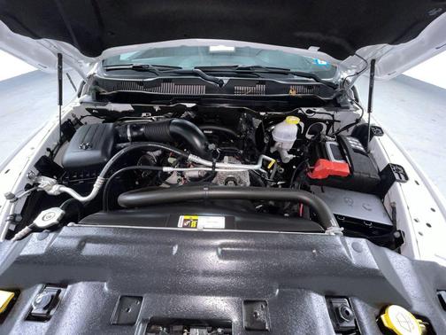 2022 RAM 1500 Classic Warlock Quad Cab 4x4 6'4' Box