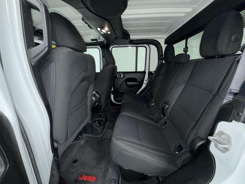 2023 Jeep Gladiator Sport S