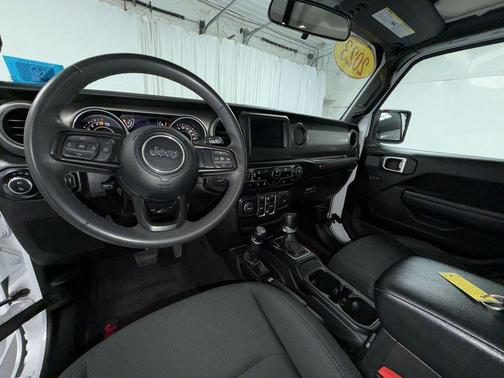 2023 Jeep Gladiator Sport S