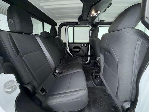 2021 Jeep Gladiator Sport S