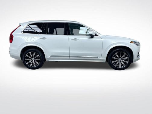 2024 Volvo XC90 B6 Plus Bright Theme 7-Seater